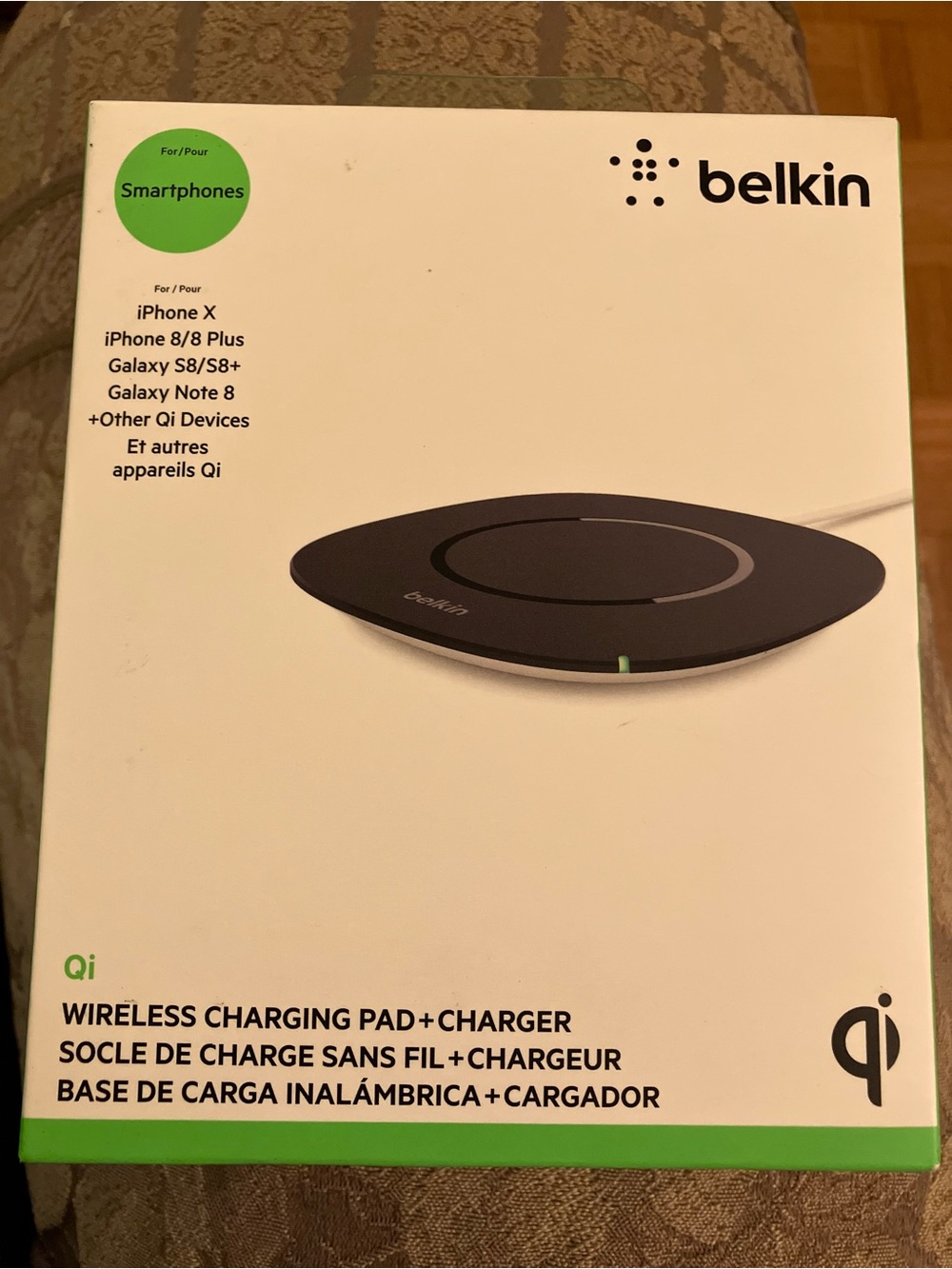 belkin Black Wireless Qi Charging Pad with Green Accent